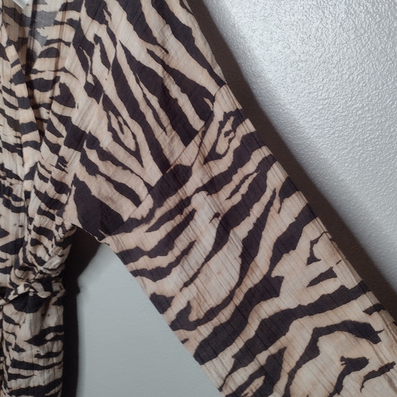 H&M Women Animal Print Midi Maxi Dress Medium Zebra Balloon Sleeve Brown V - Picture 2 of 6